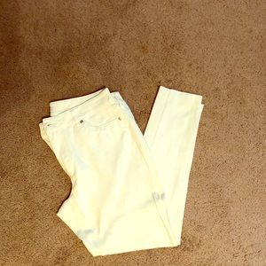 White stretch skinny jeans